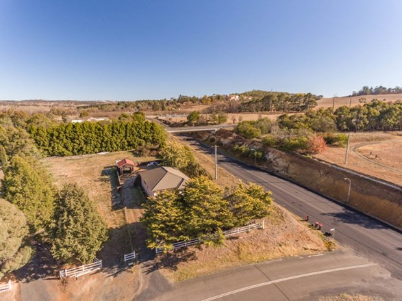 22A Madgwick Drive, Armidale NSW 2350