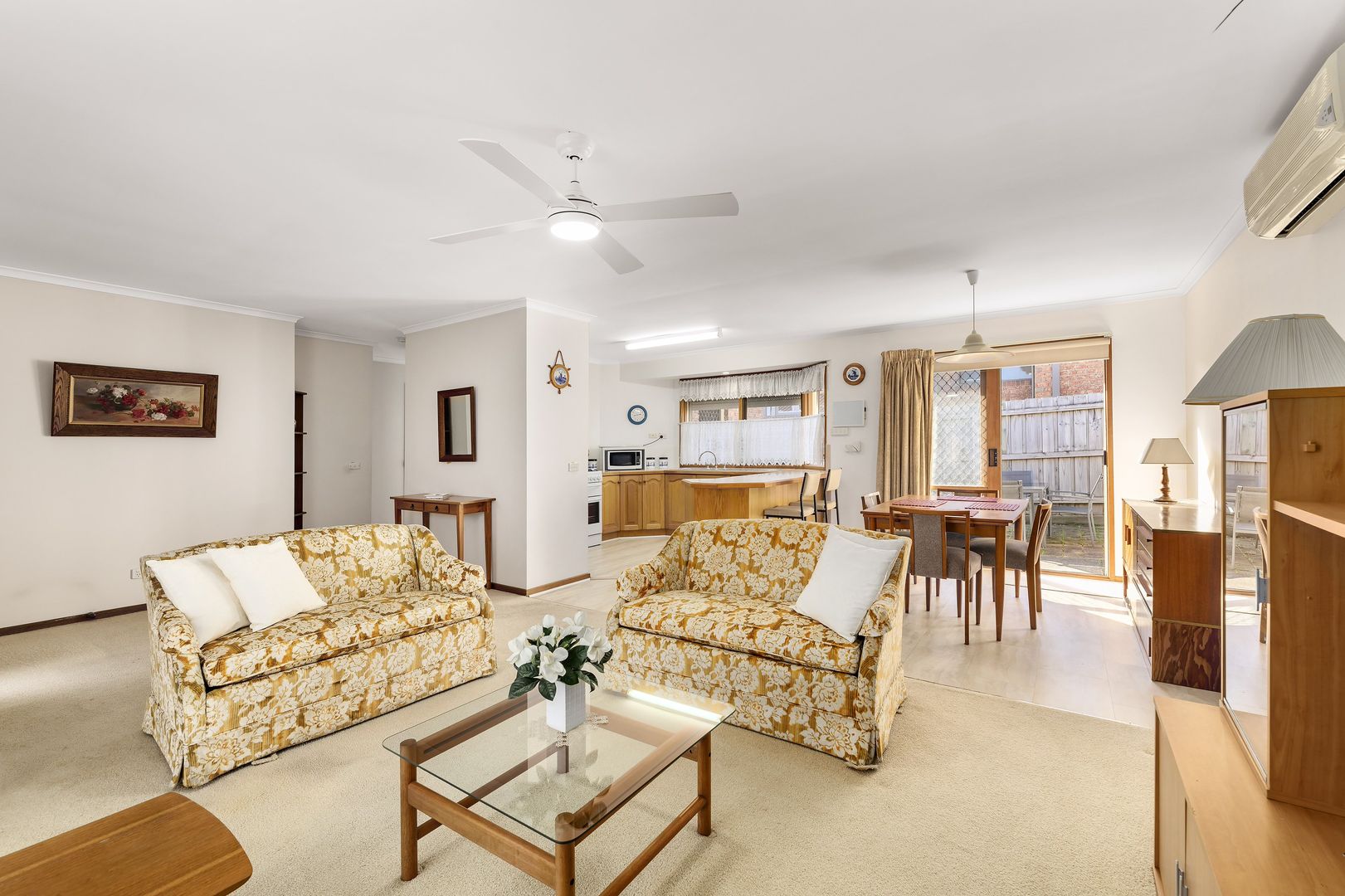 33 Martins Lane, Viewbank VIC 3084, Image 2