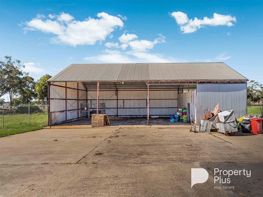 194 Dunolly-Inglewood Road, Inglewood VIC 3517, Image 2