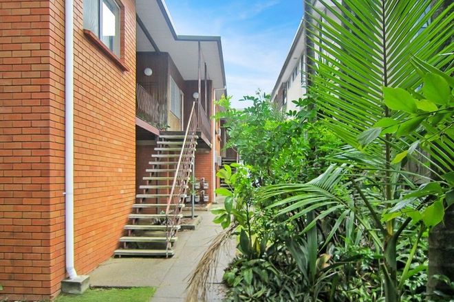 Picture of 1/70 Reeve Street, CLAYFIELD QLD 4011