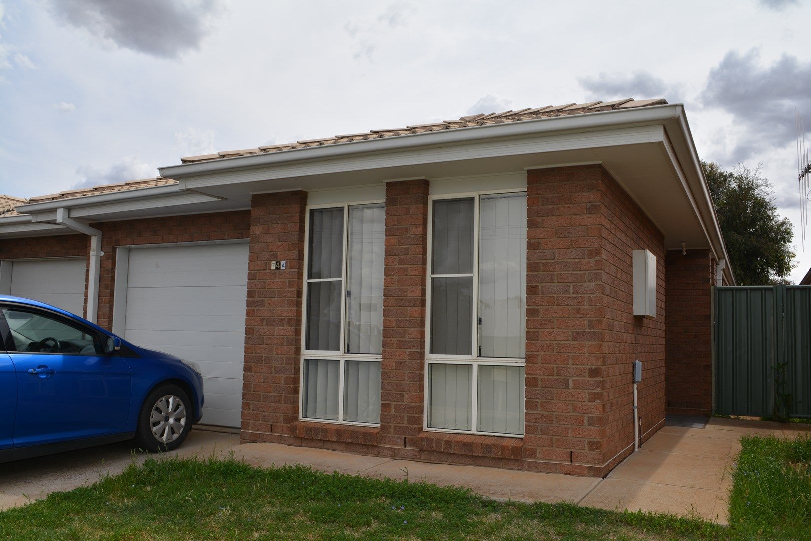 3 bedrooms House in 74a Close Street PARKES NSW, 2870