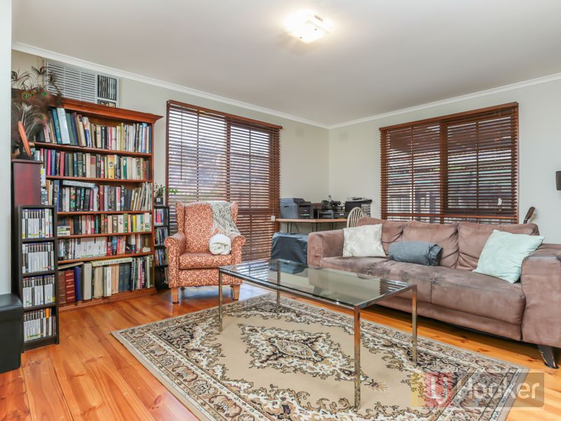 21 English Avenue, Scoresby VIC 3179, Image 2