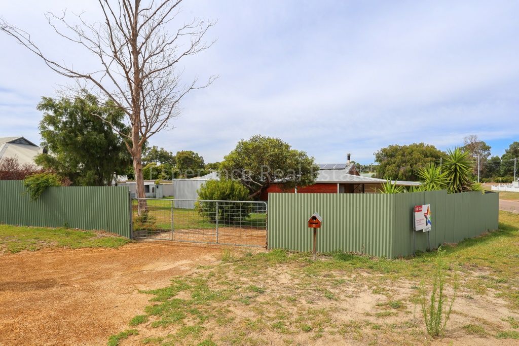 6 Hartfield Place, Nulsen WA 6450, Image 0