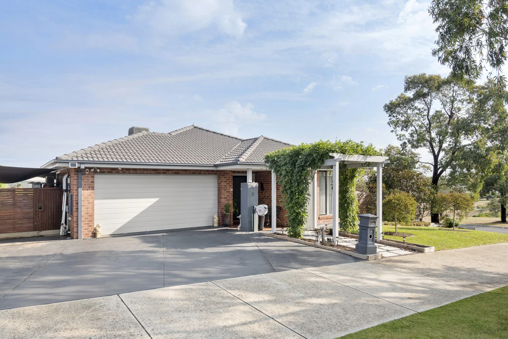 Primary image of 7 Springridge Boulevard, Wallan VIC 3756