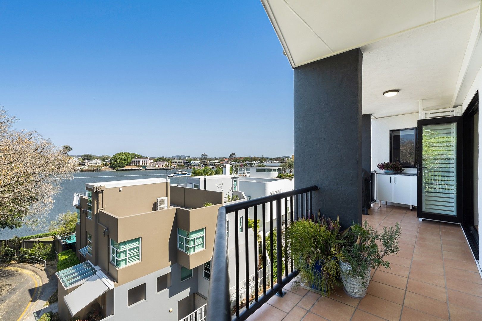 3 bedrooms Apartment / Unit / Flat in 8/1023 Brunswick Street NEW FARM QLD, 4005