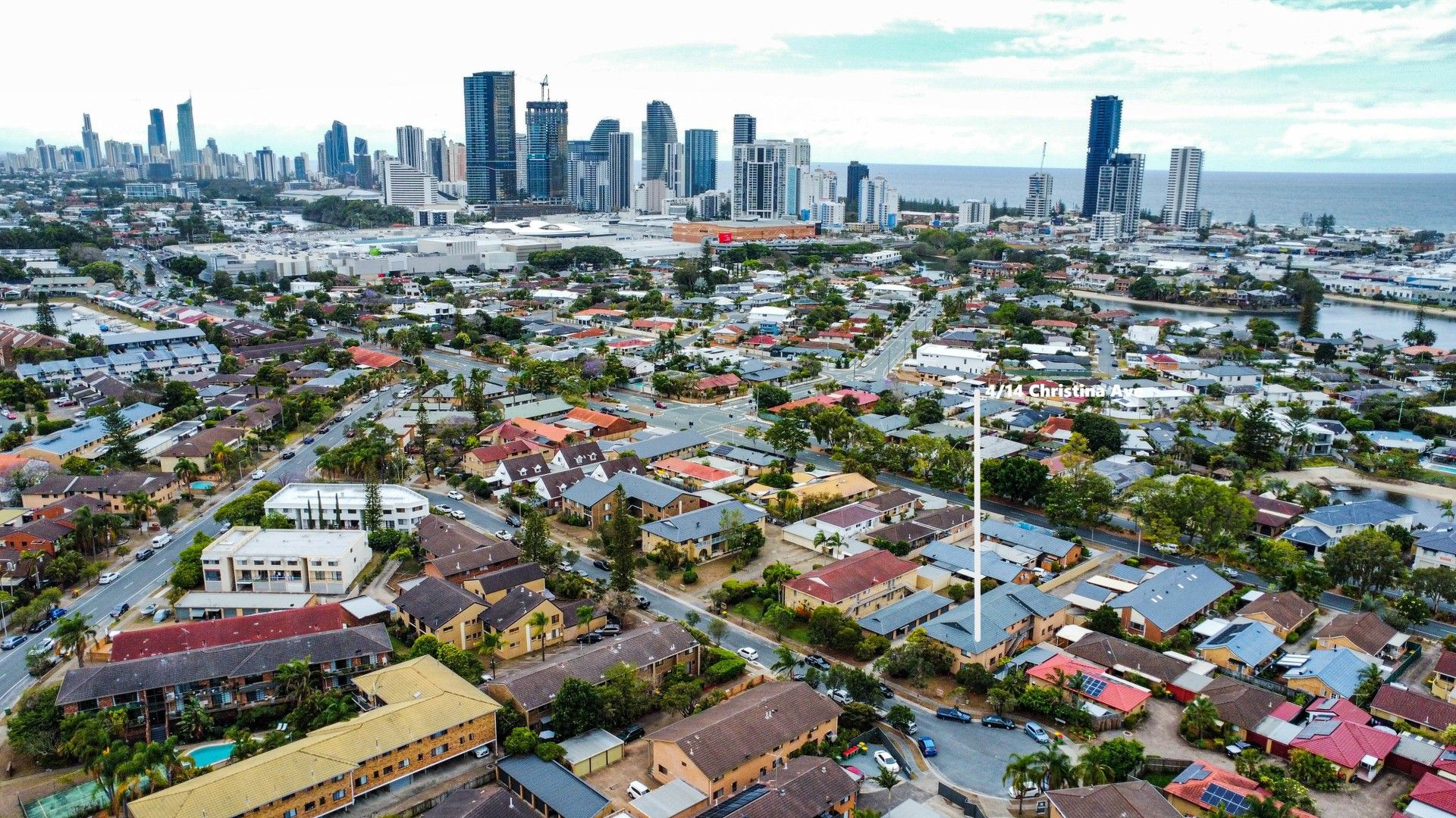 2 bedrooms Apartment / Unit / Flat in 4/14 Christina Court MERMAID WATERS QLD, 4218