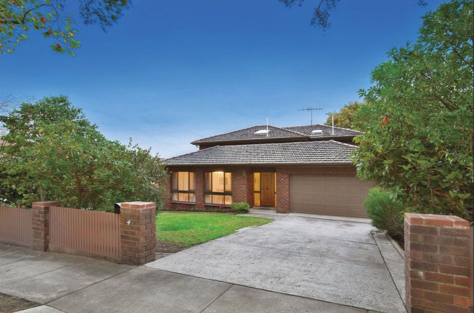 5 bedrooms House in 4 Fairfield Ave CAMBERWELL VIC, 3124