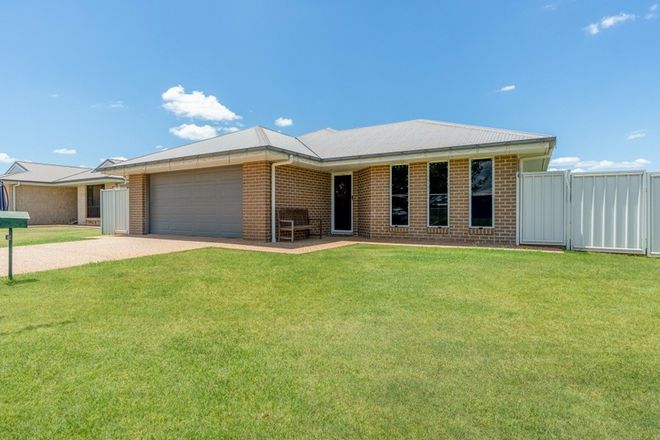 Picture of 7 Elwick Court, EMERALD QLD 4720