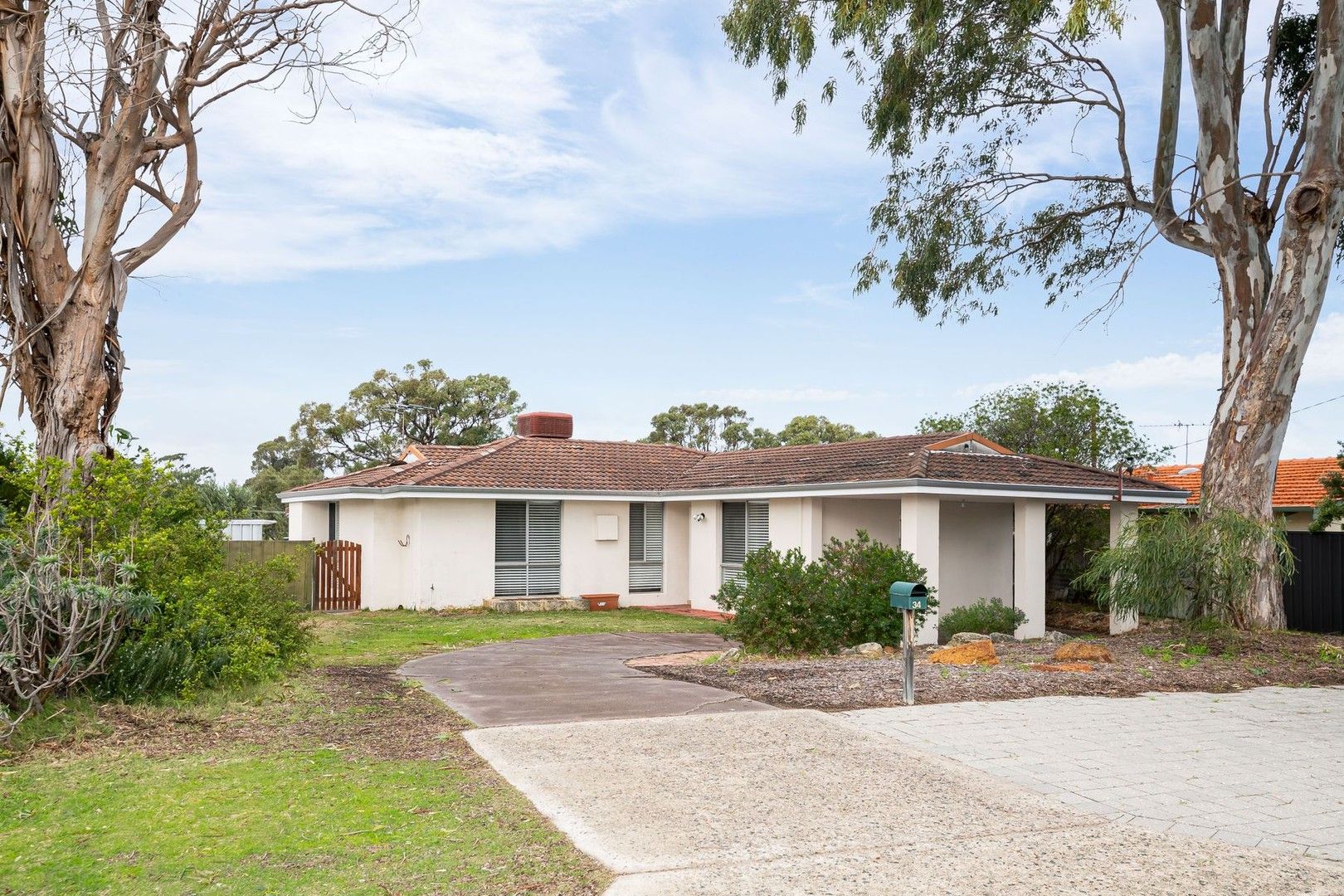 3 bedrooms House in 34 Helpman Way PADBURY WA, 6025