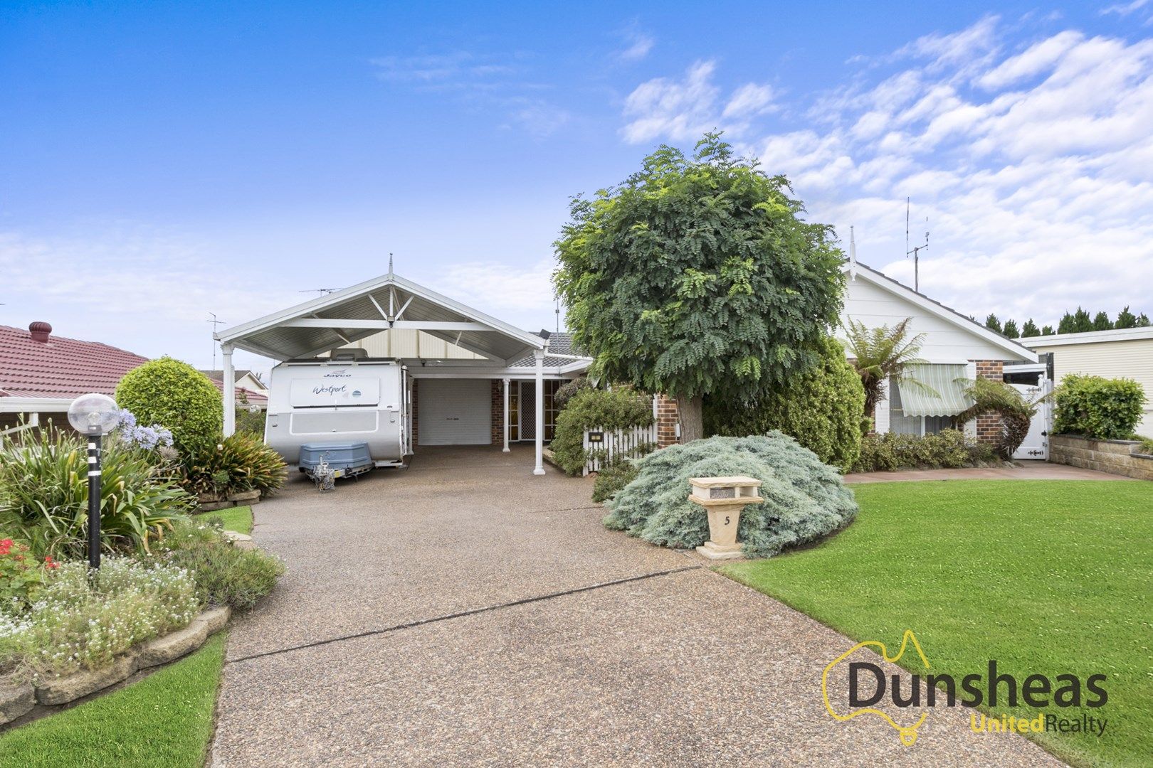 5 Angus Place, St Andrews NSW 2566, Image 0
