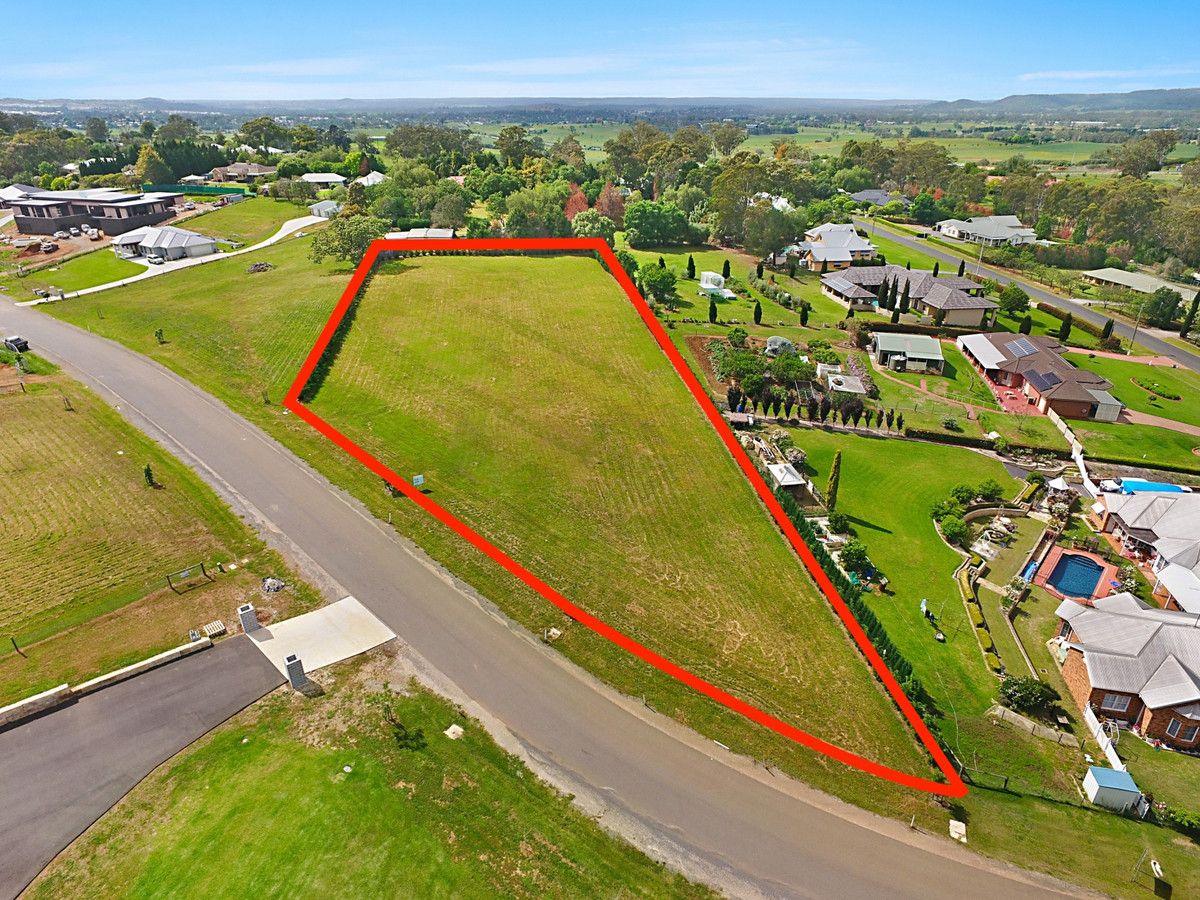 4 Wirrinya Place, Grasmere NSW 2570, Image 0