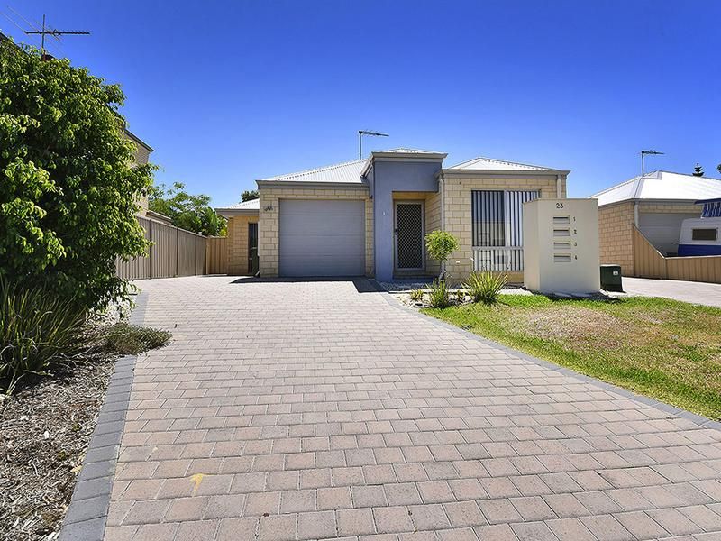 3 bedrooms Villa in 1/23 Floresta Street SINAGRA WA, 6065