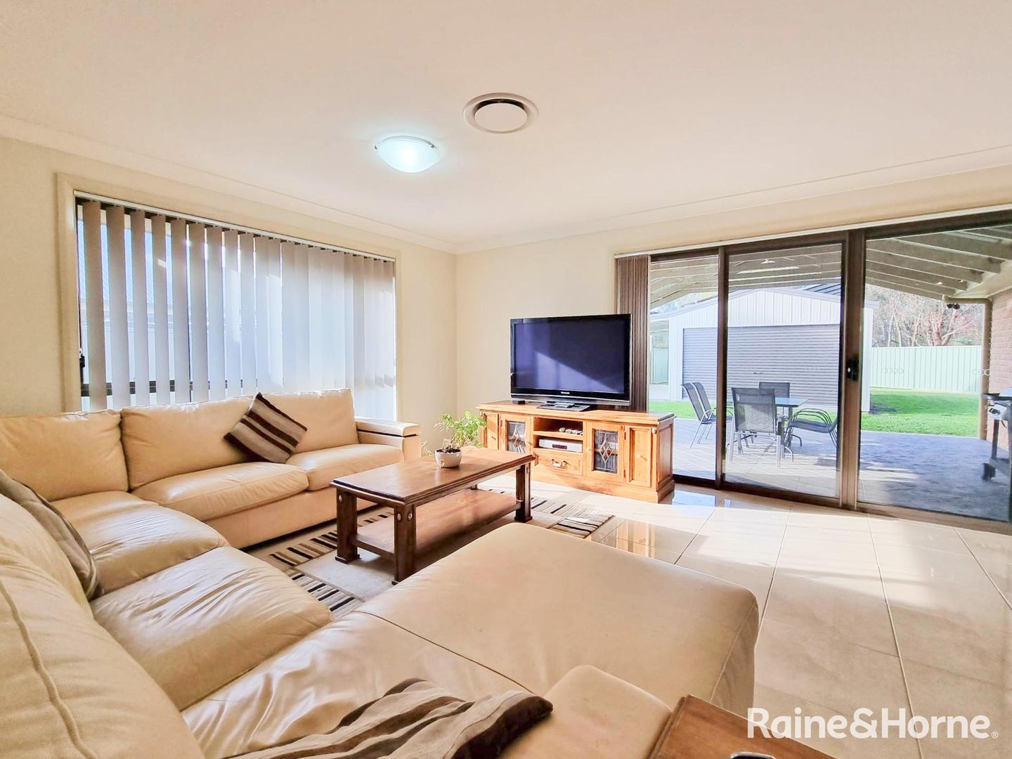 6 Mayoh Place, Young NSW 2594, Image 1