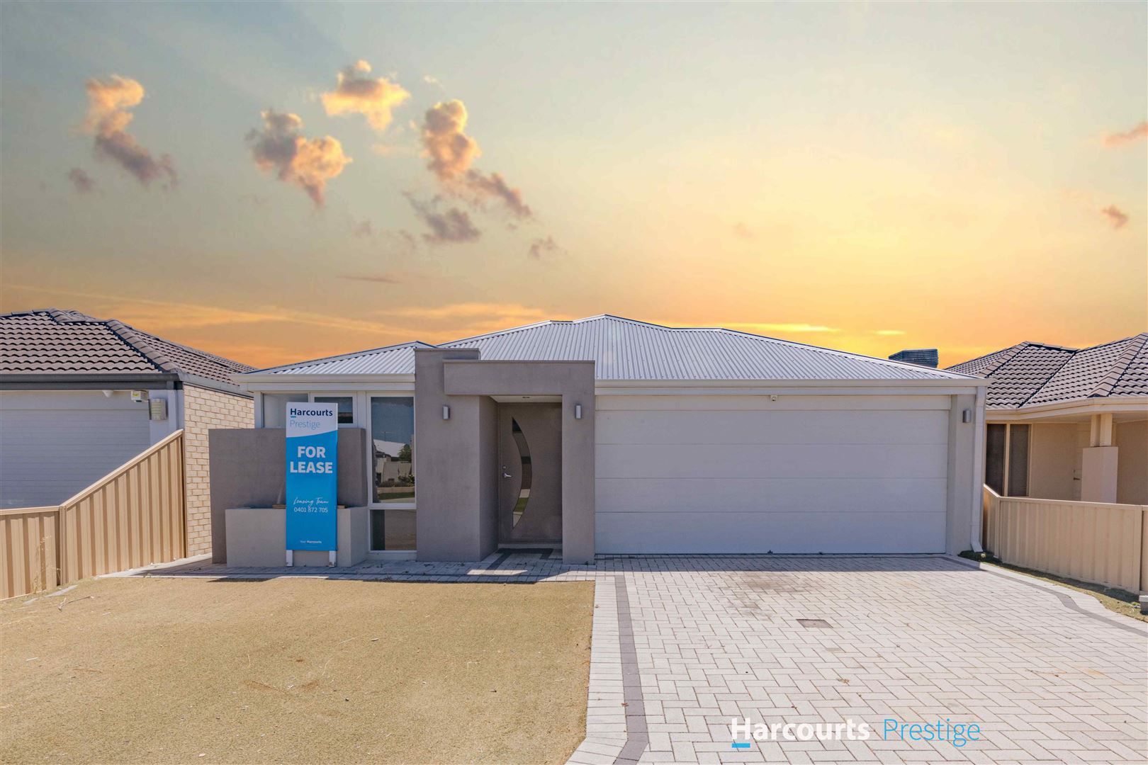 4 bedrooms House in 15 Rathlin Cove CANNING VALE WA, 6155