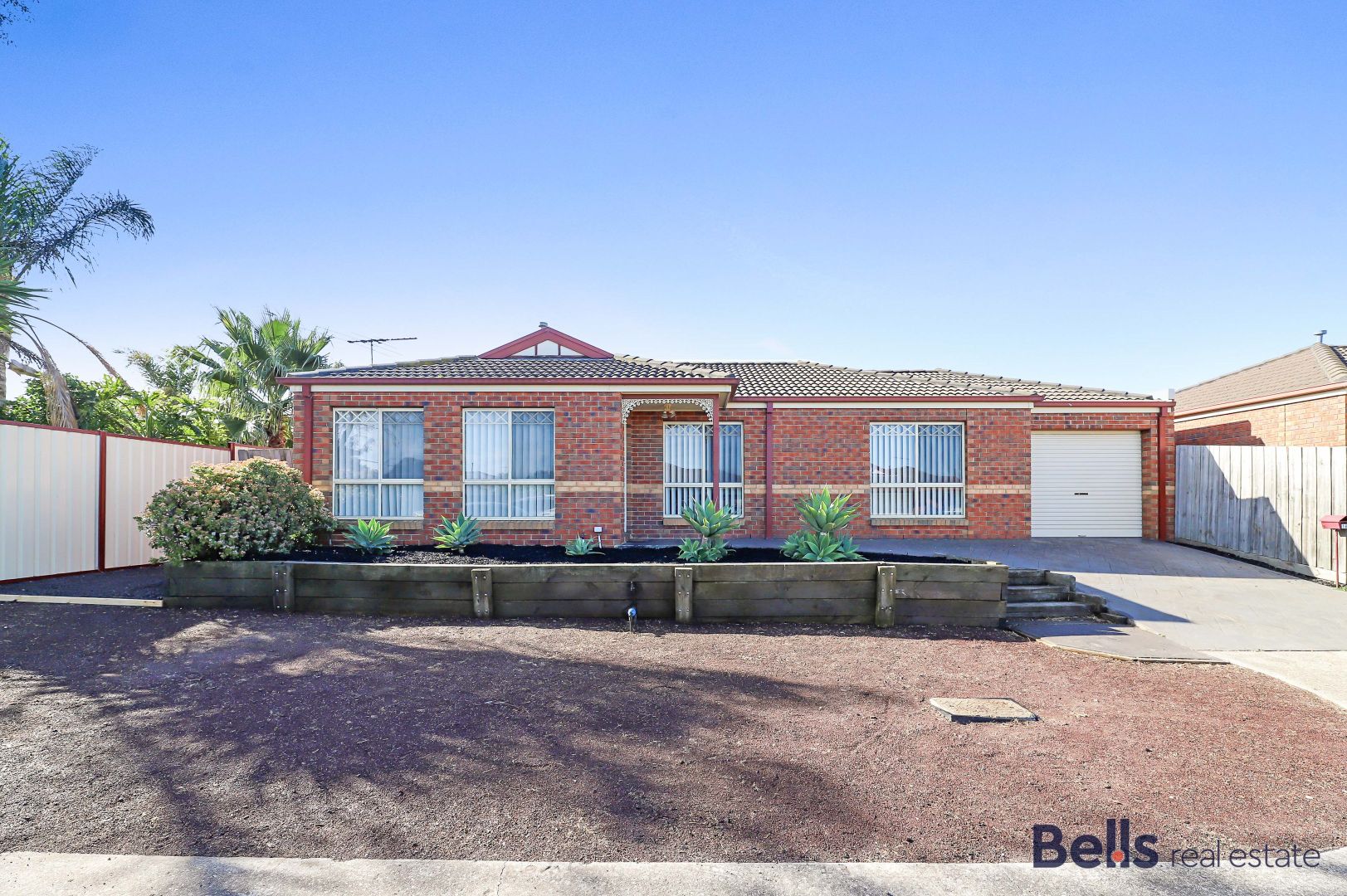18 Currie Drive, Delahey Property History & Address Research Domain