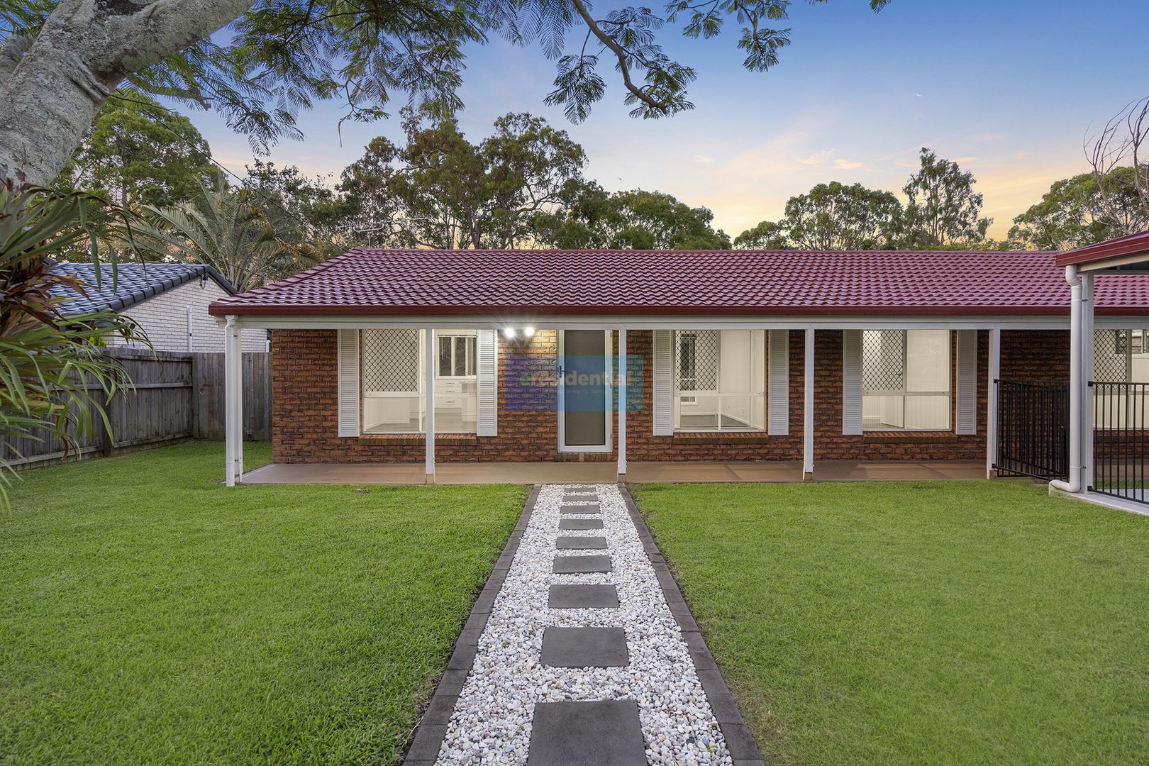 29 Black Diamond Crescent, Edens Landing QLD 4207, Image 2