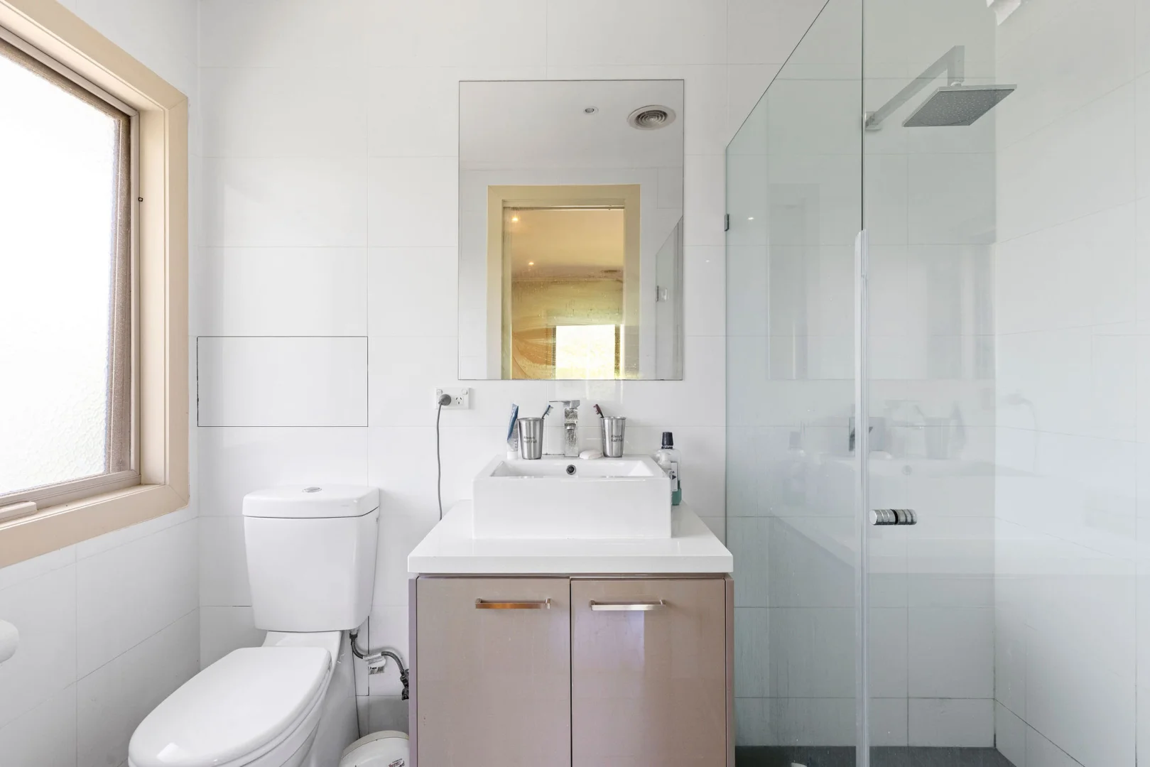 Additional image 6 of 1/1240 Old Burke Road, Kew East VIC 3102