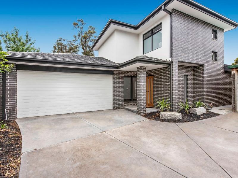 3 bedrooms Townhouse in 2/33 Urana Street KILSYTH VIC, 3137