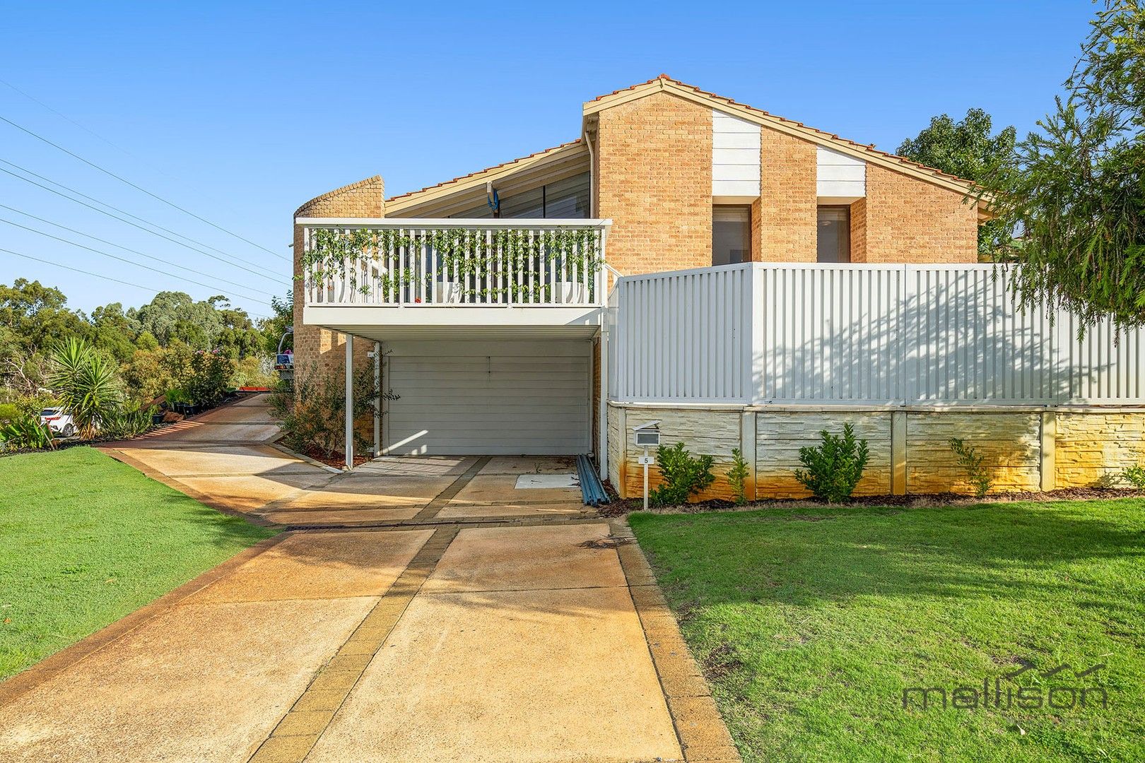 5 bedrooms House in 5 Terry Road LEEMING WA, 6149