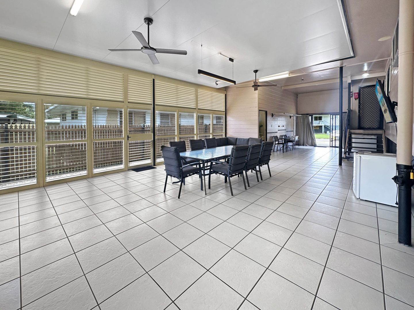 13 Linden Crescent, Wulguru QLD 4811, Image 2