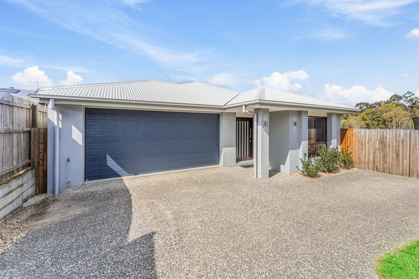 4 bedrooms House in 4 Pearl Street PARK RIDGE QLD, 4125