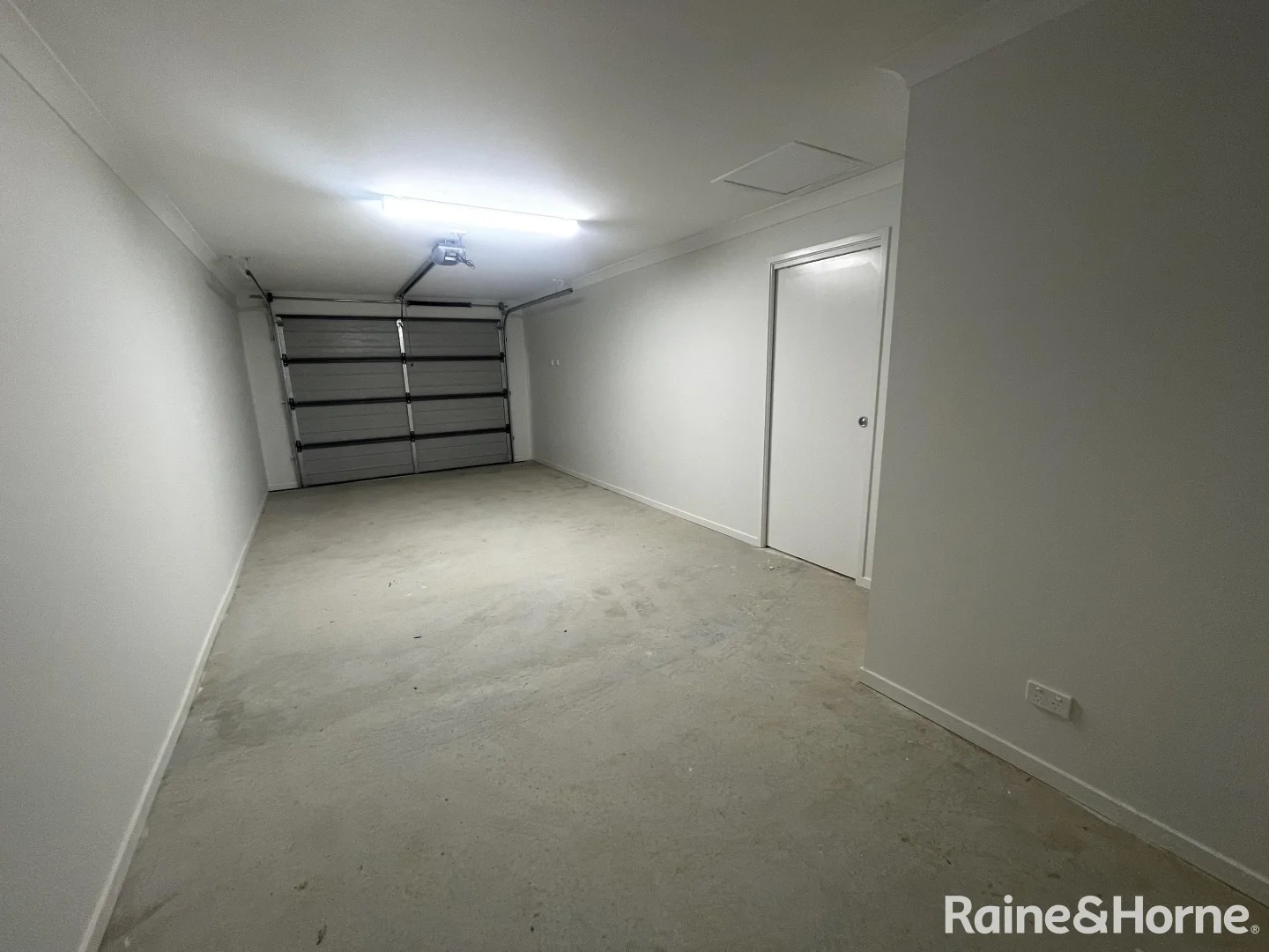 Additional image 12 of 1/8 Bonneville Boulevard, Goulburn NSW 2580