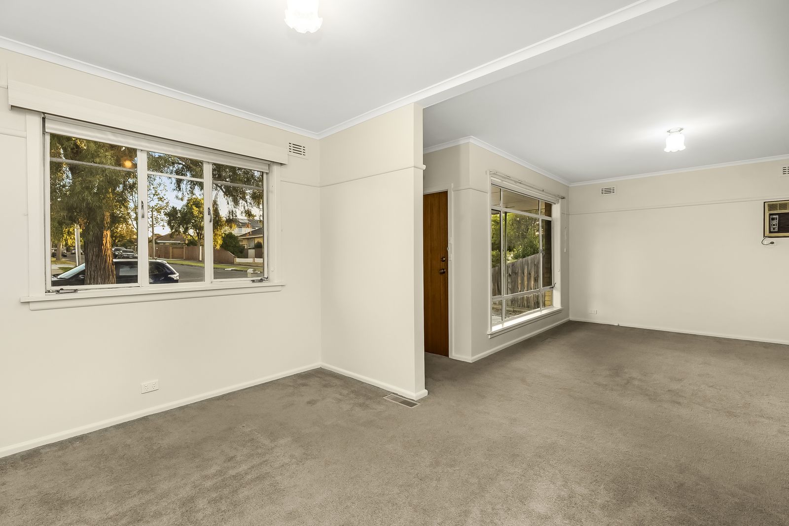 67 Vanbrook Street, Forest Hill VIC 3131, Image 2