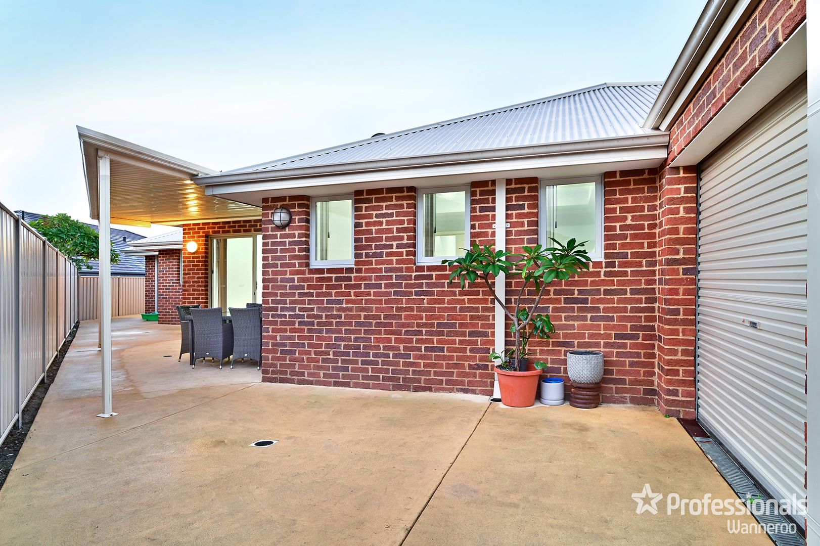 8 Clontarf Terrace, Canning Vale WA 6155, Image 2