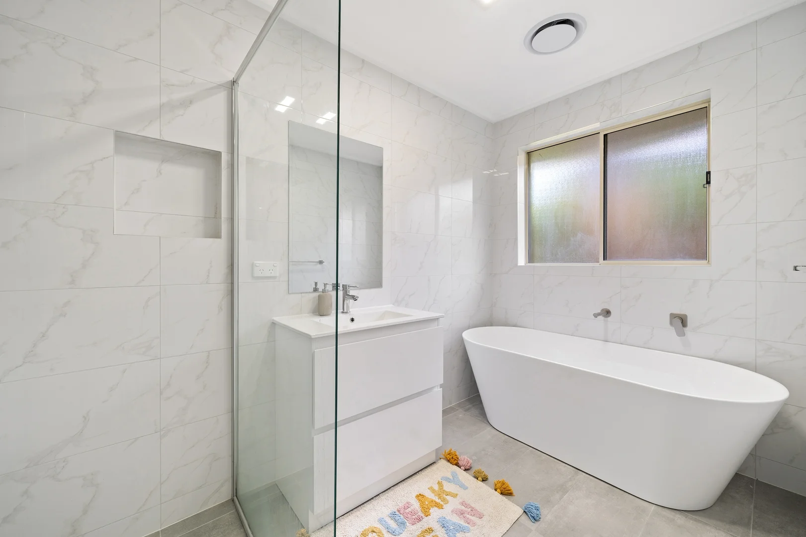 Additional image 14 of 10A Hansen Circuit, Isaacs ACT 2607