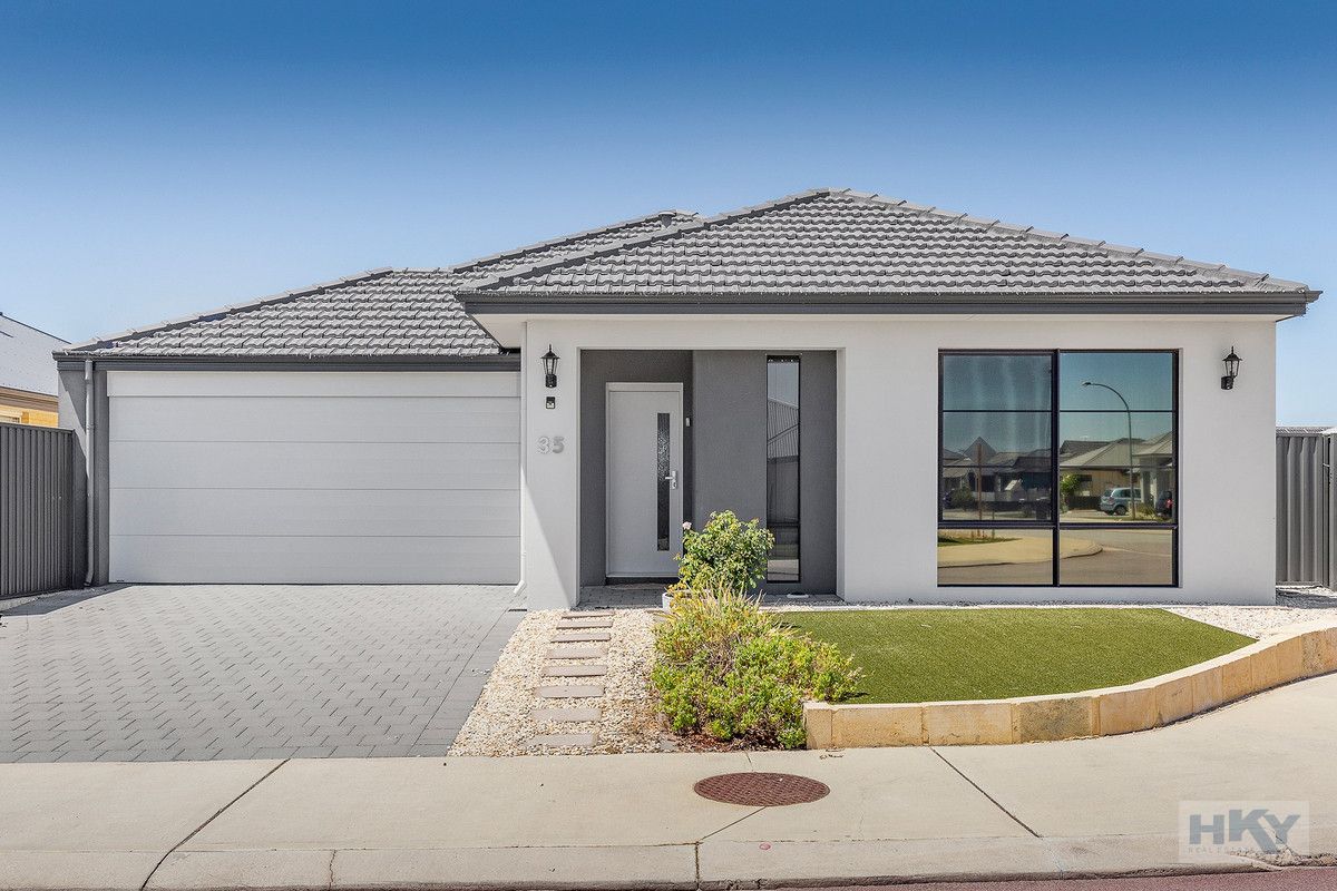 3 bedrooms House in 35 Schenley Road BRABHAM WA, 6055