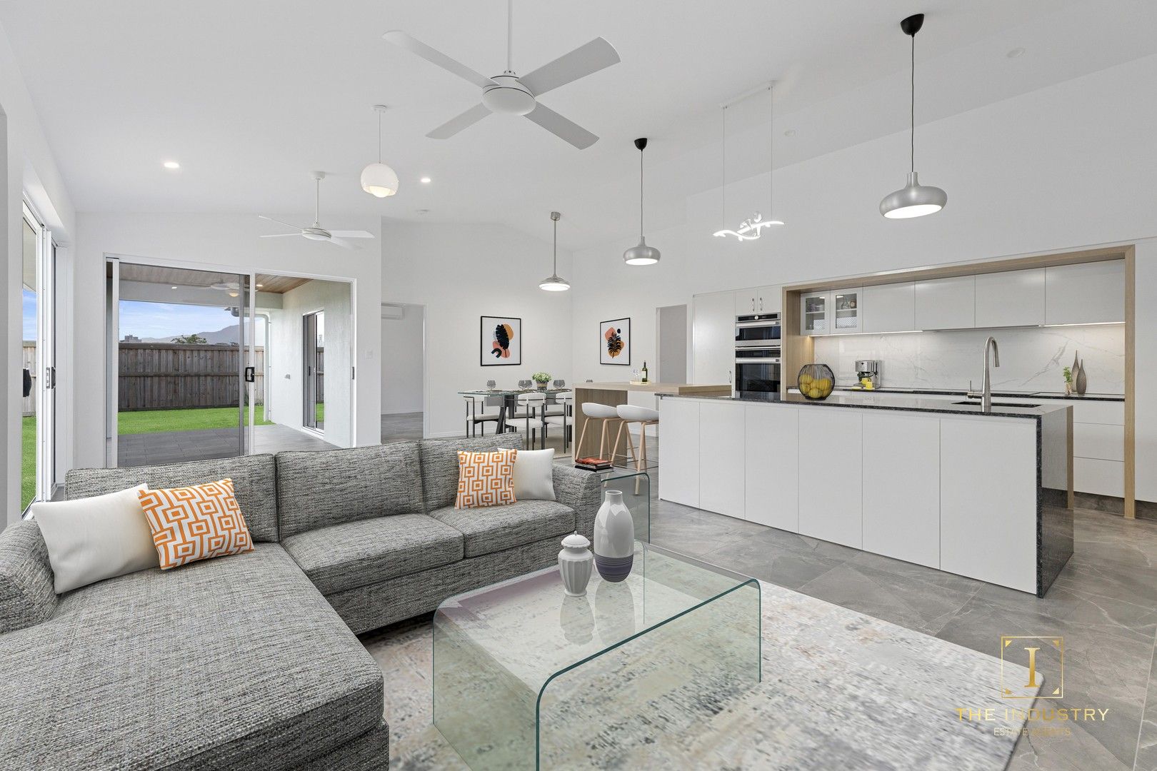 4 bedrooms House in 104 Flagstone Terrace SMITHFIELD QLD, 4878