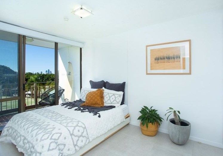 18/11 Fairway Drive, Clear Island Waters QLD 4226, Image 2
