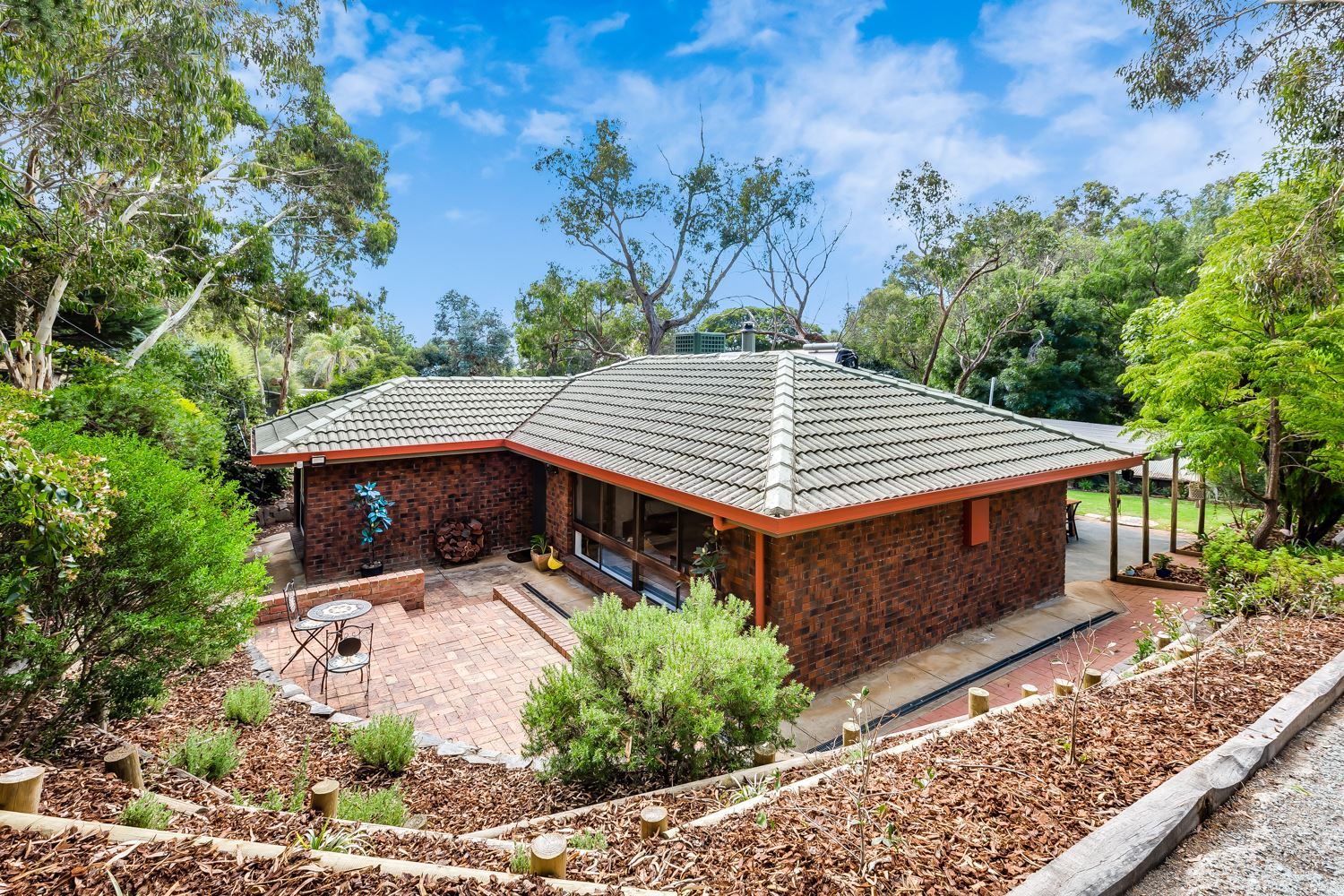 82 Emmett Road, Crafers West SA 5152, Image 0