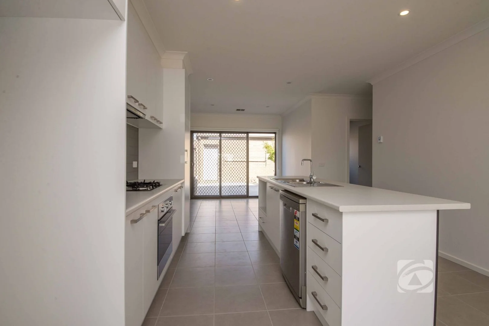 Additional image 5 of 37/23 Atlantic Drive, Pakenham VIC 3810