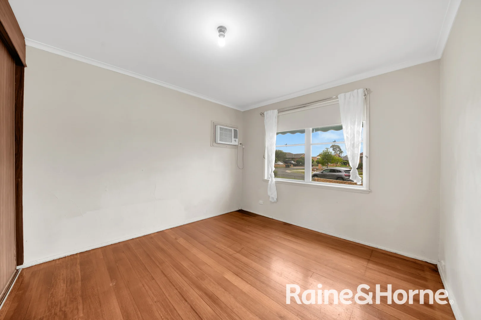Additional image 9 of 2 Deborah St, Werribee VIC 3030