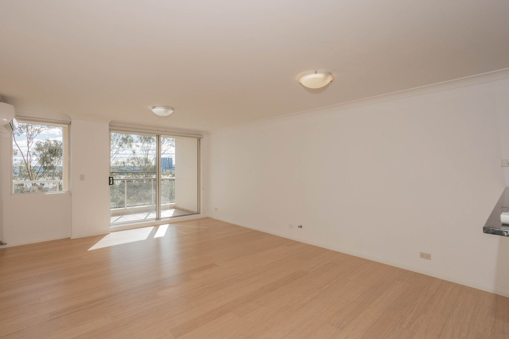 2 bedrooms Apartment / Unit / Flat in 505/10 Wentworth Drive LIBERTY GROVE NSW, 2138