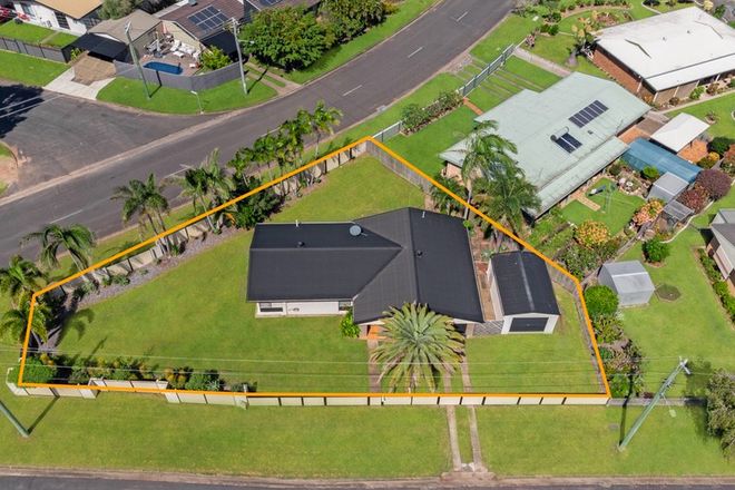 Picture of 2 Turrum Street, SCARNESS QLD 4655