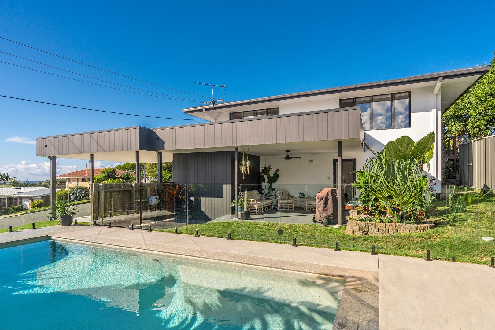 1 Walter Crescent, Banora Point NSW 2486, Image 0