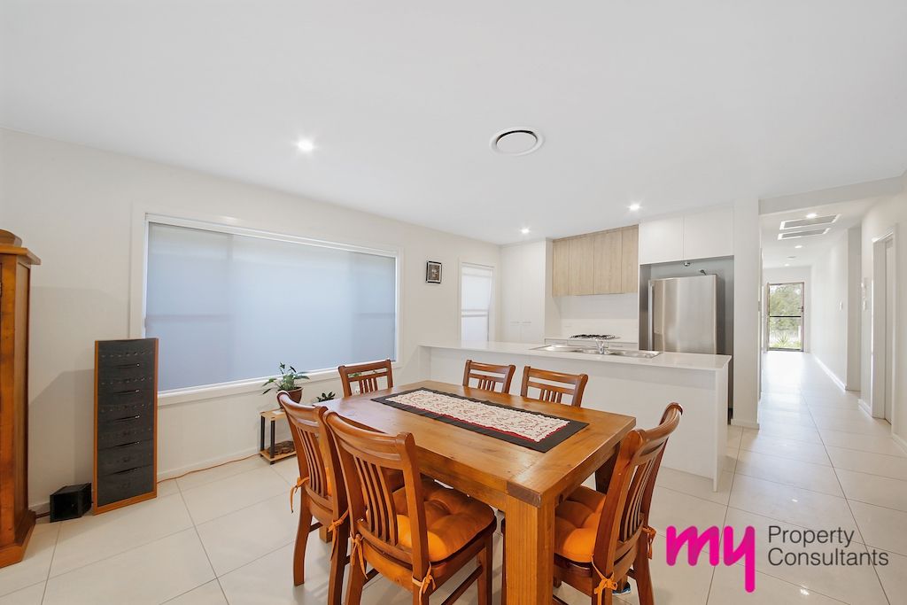 25 Egan Crescent, Cobbitty NSW 2570, Image 2