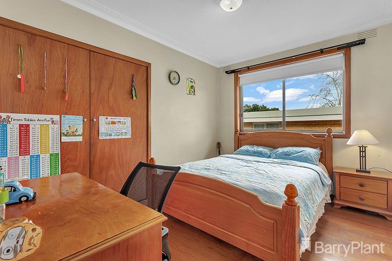 44 Smyth Street, Mount Waverley VIC 3149, Image 2