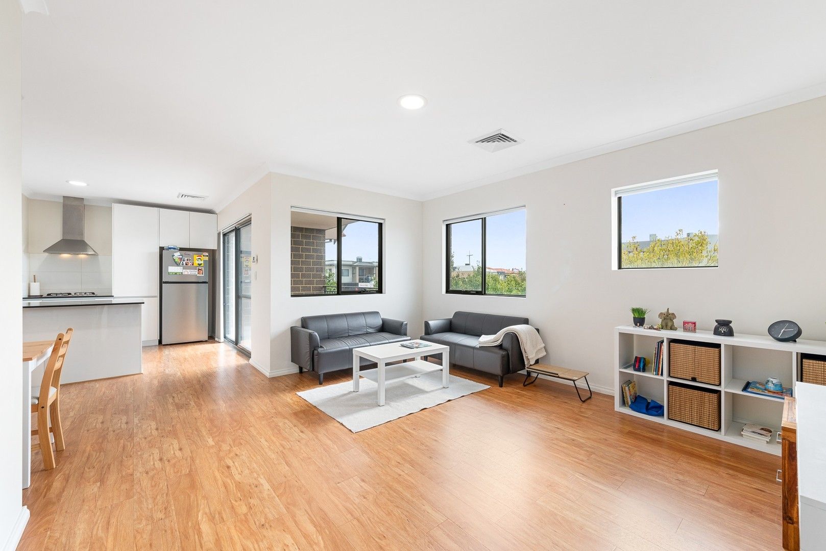 2 bedrooms Apartment / Unit / Flat in 5/153 Canna Drive CANNING VALE WA, 6155
