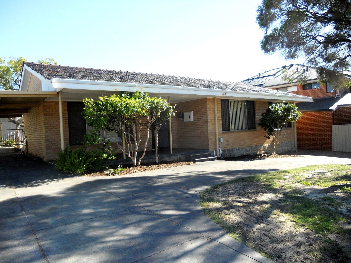 22 BARKER AVE, Como WA 6152 House For Rent Domain