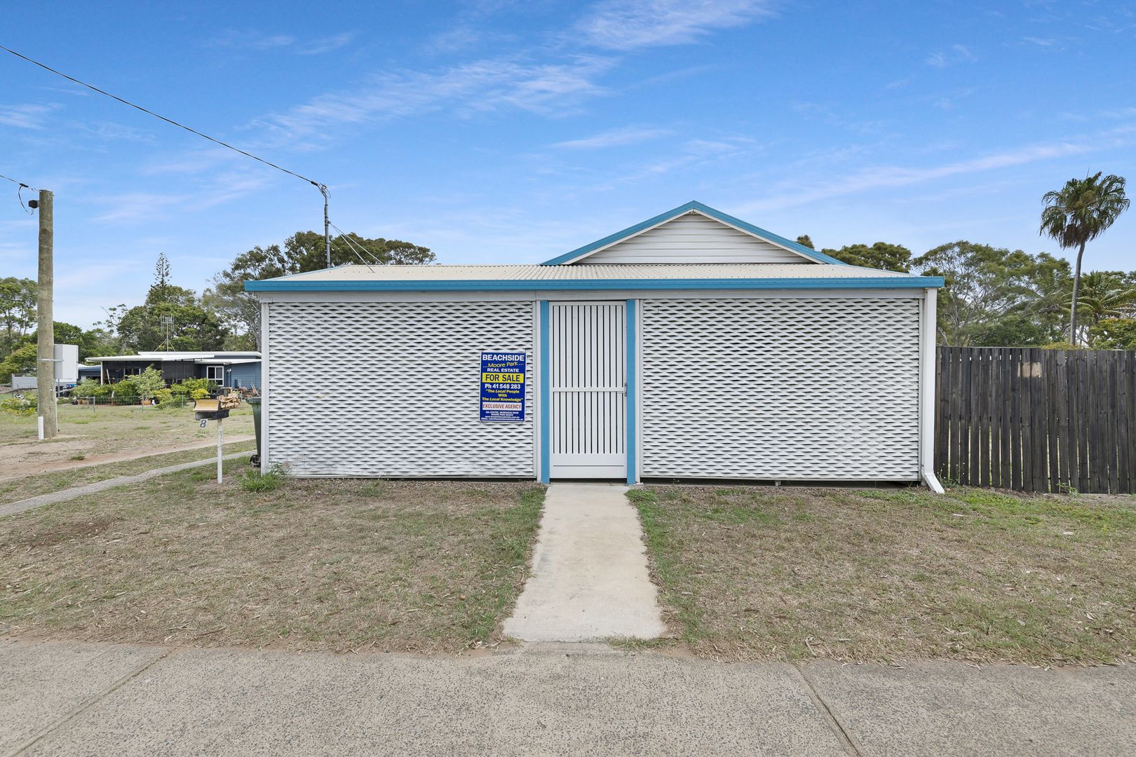 8 Moore Park Rd, Moore Park Beach QLD 4670, Image 1