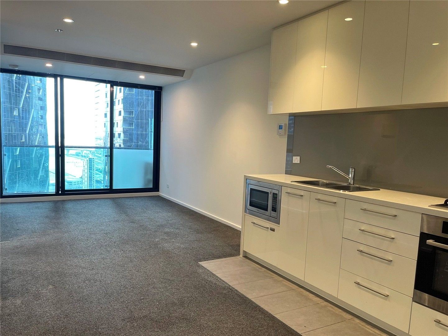 2 bedrooms Apartment / Unit / Flat in 3006/618 Lonsdale Street MELBOURNE VIC, 3000