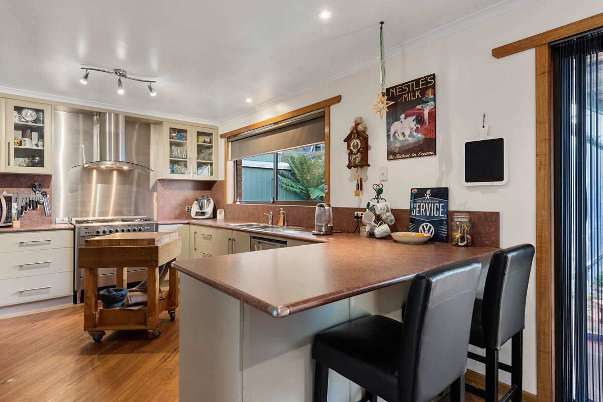 Penguin TAS 7316 House for Sale 575,000 Domain