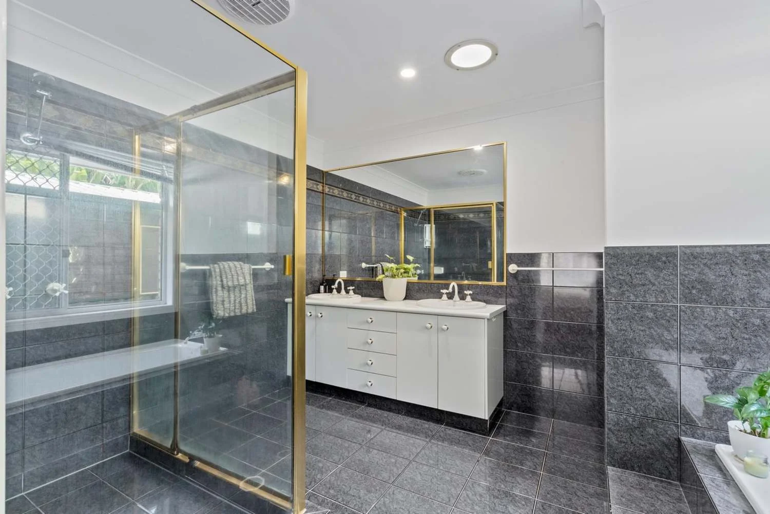 Additional image 10 of 19 Rebbechi Court, Parkwood QLD 4214