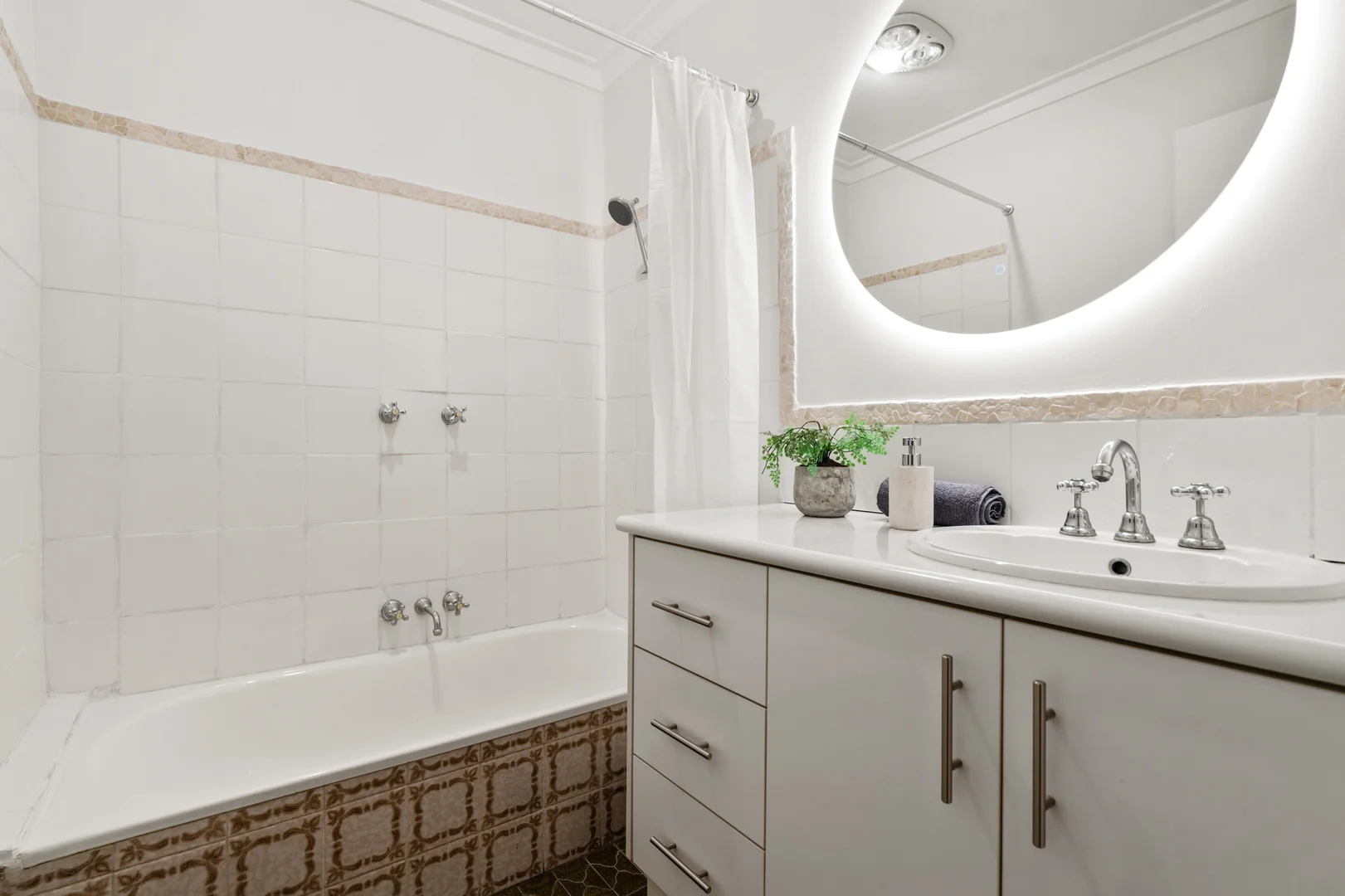 Additional image 16 of 2/294 Knutsford Avenue, Kewdale WA 6105