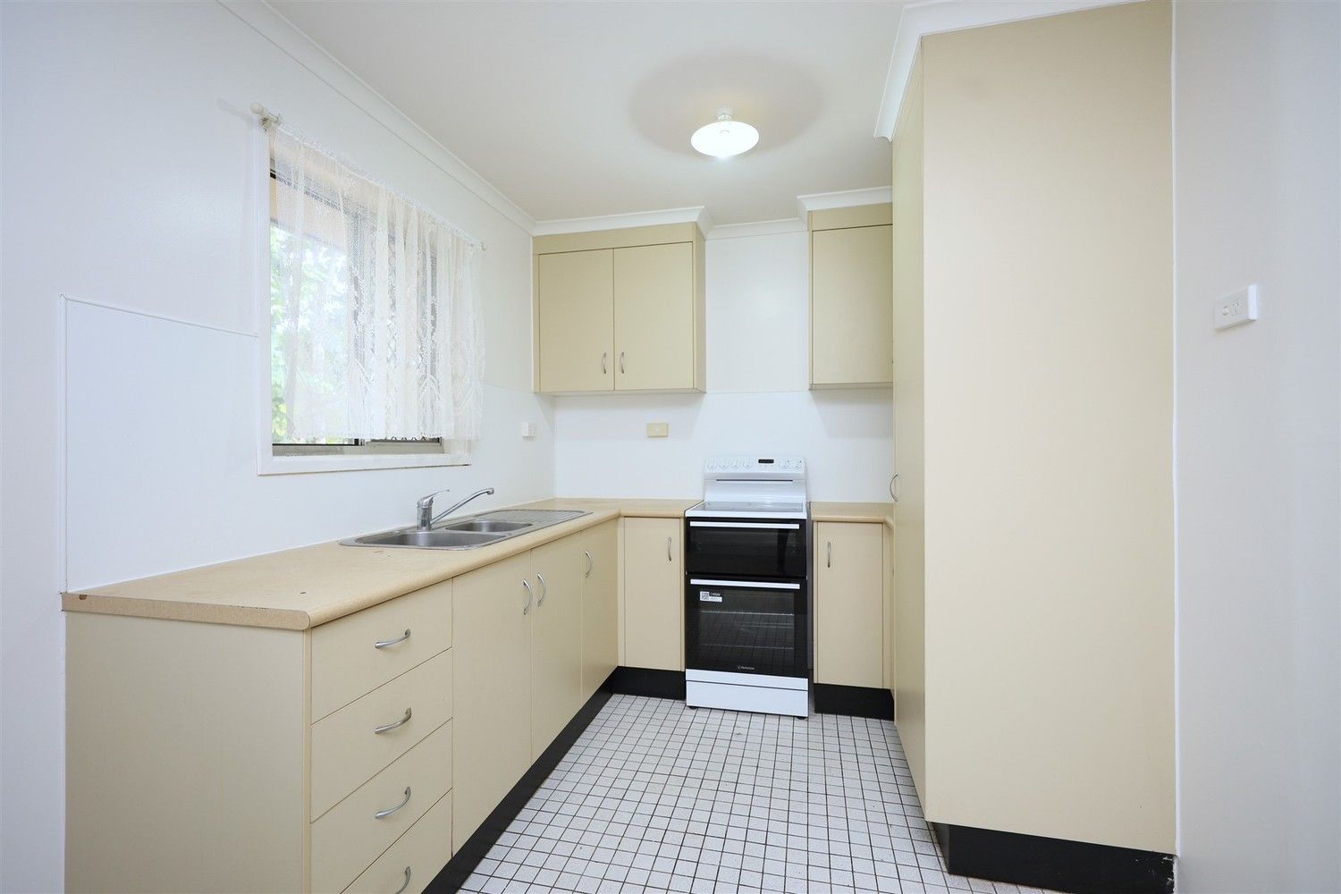 11 Frances Street, Mooroobool QLD 4870 House For Rent Domain