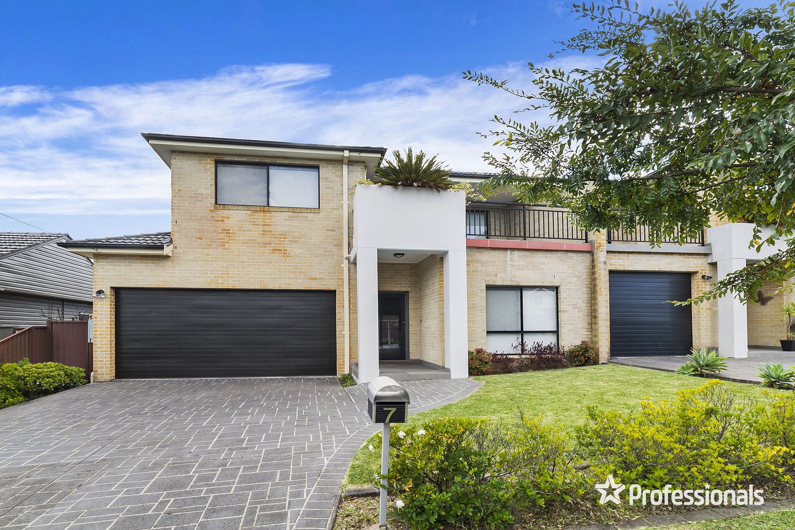 7 Lachlan Street, Revesby NSW 2212