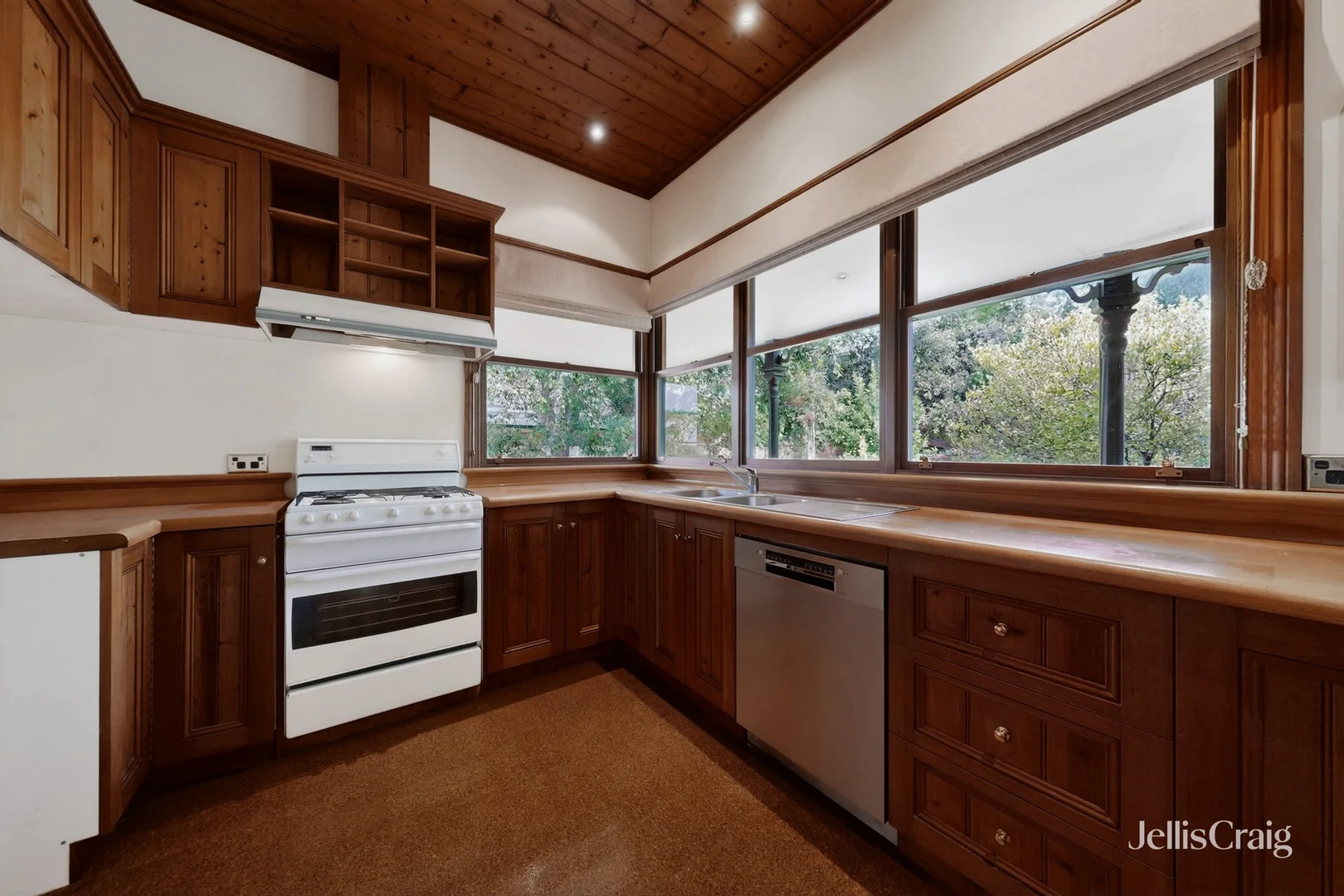 Additional image 9 of 13 Wolseley Close, Mont Albert VIC 3127